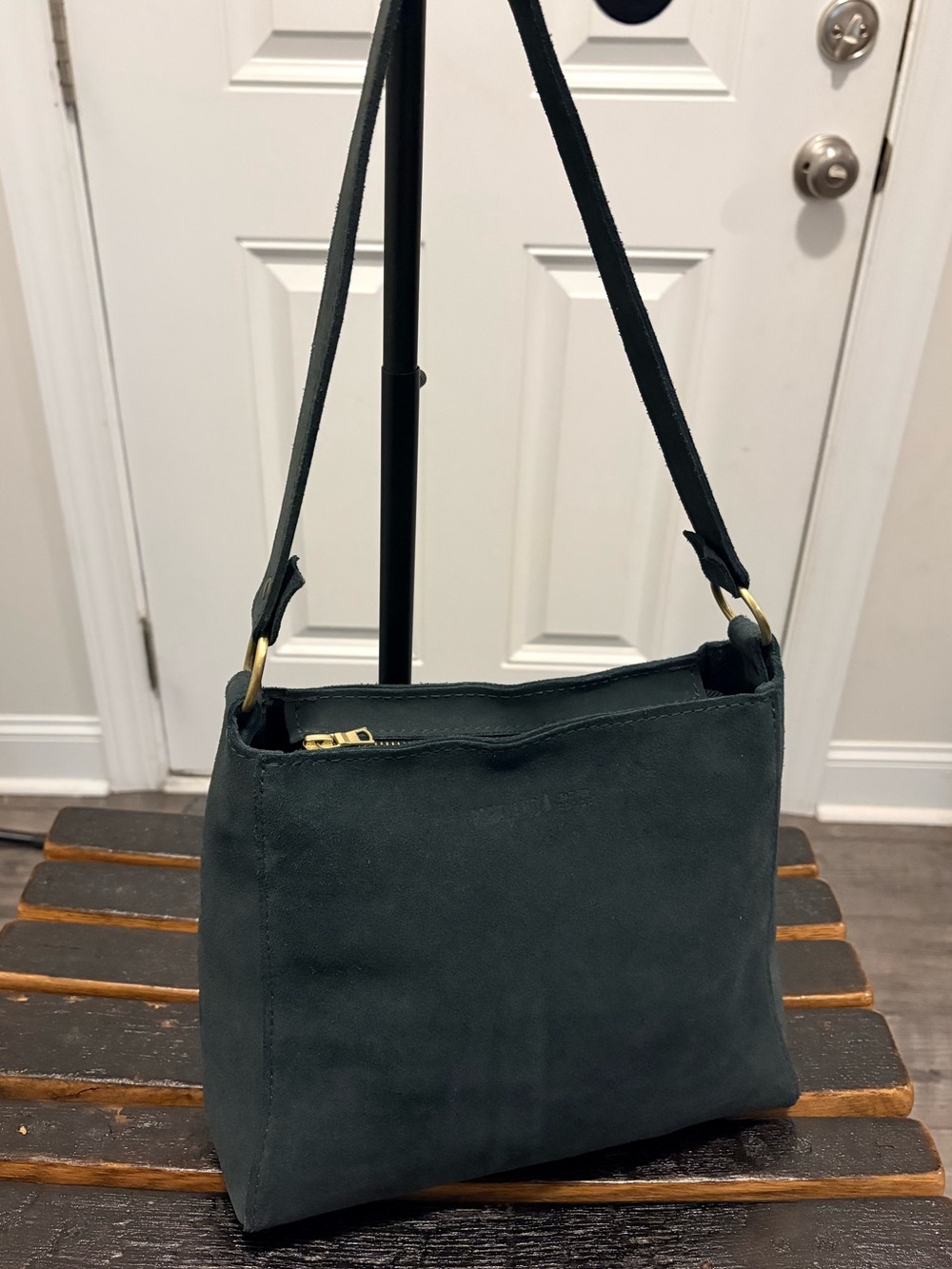EUC Portland Leather Small Triangle Shoulder Bag - Picture 4 of 9